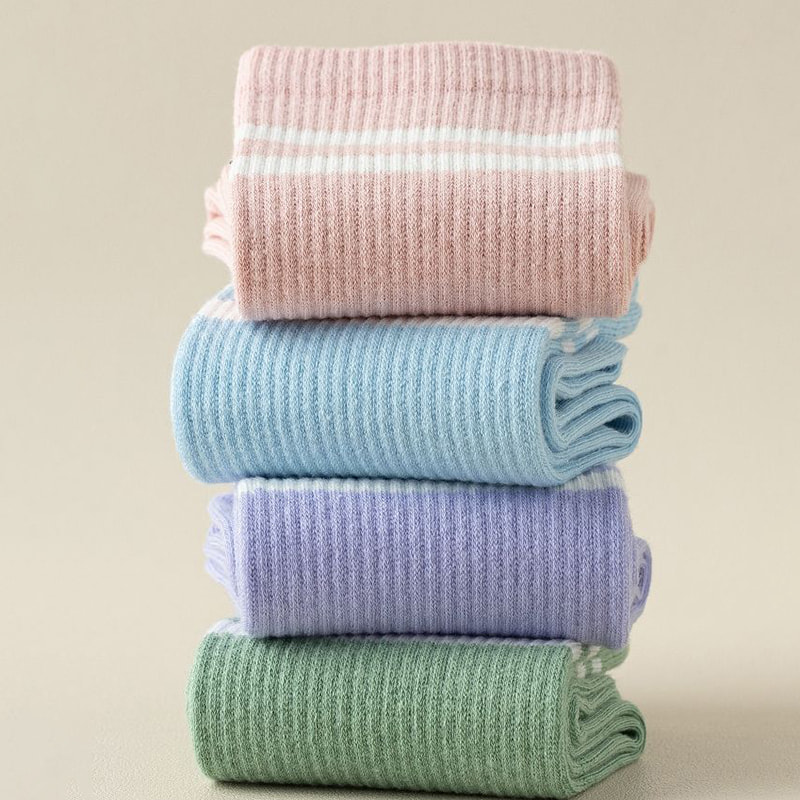 Vår og høst yoga trening Fitness bomullssokker Kvinners midterste sokker Vår og høst yoga trening Fitness bomullssokker Kvinners midterste sokker