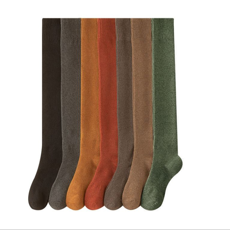 Kne over sokker for kvinner, høst og vinter japanske JK høye sokker, vinterlange sokker, tykke loopede varme lange sokker Kne over sokker for kvinner, høst og vinter japanske JK høye sokker, vinterlange sokker, tykke loopede varme lange sokker