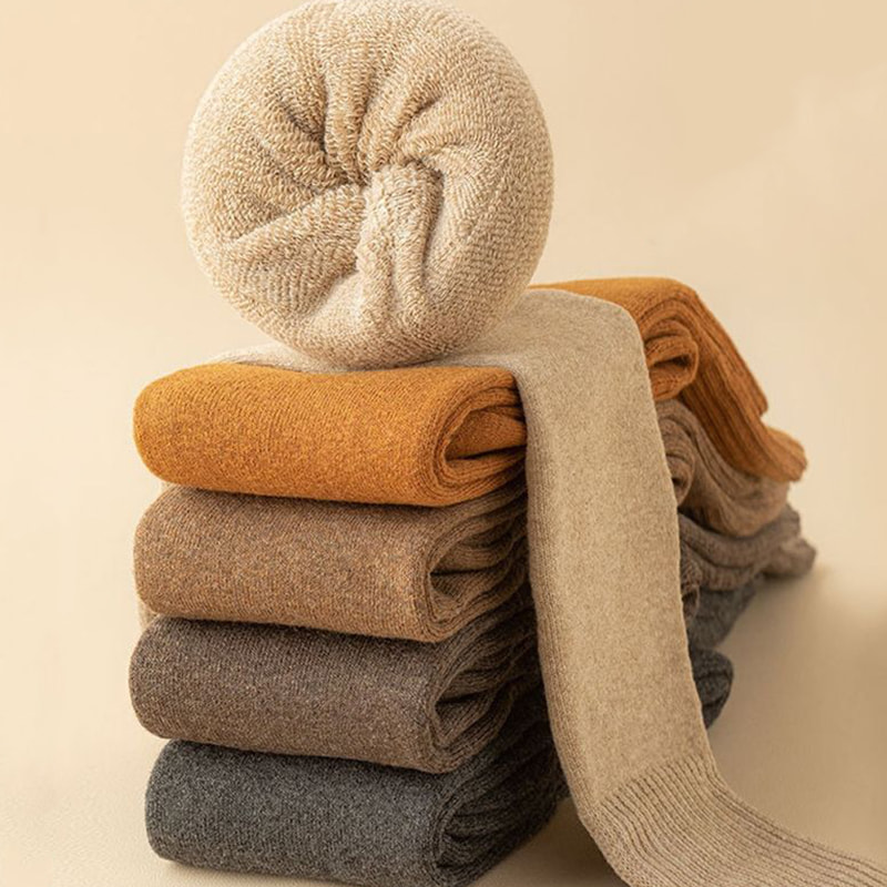 Kne over sokker for kvinner, høst og vinter japanske JK høye sokker, vinterlange sokker, tykke loopede varme lange sokker Kne over sokker for kvinner, høst og vinter japanske JK høye sokker, vinterlange sokker, tykke loopede varme lange sokker