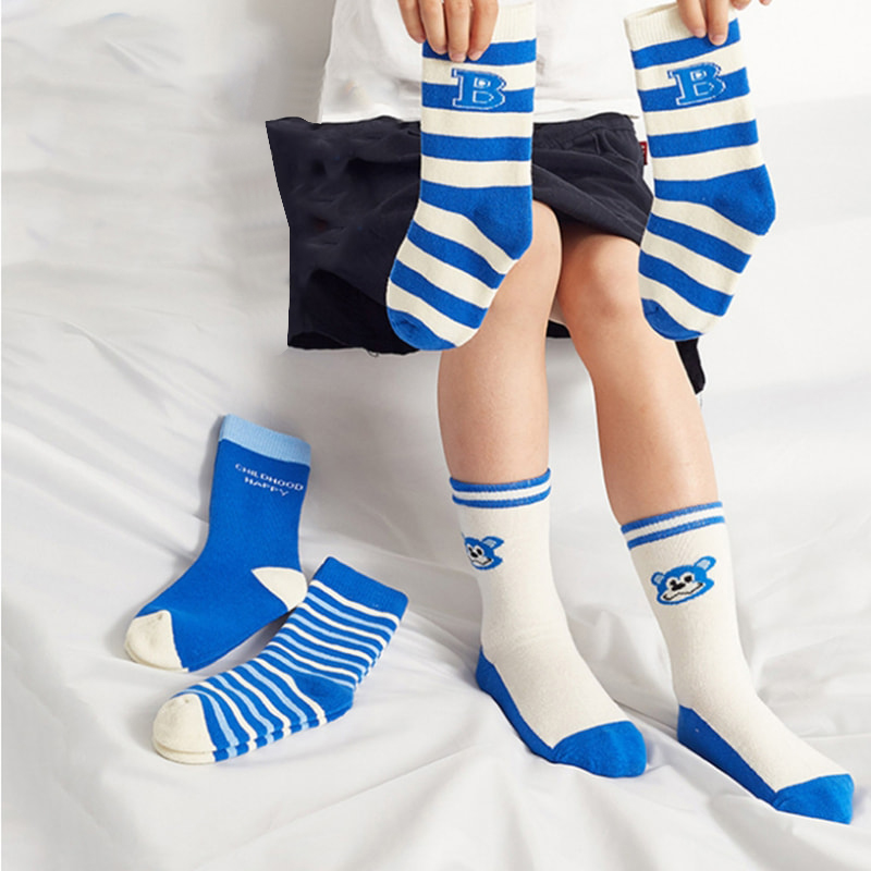 Barnas sokker Klein Blue Letter Men's Cotton Socks College Style Breathable Mid Tube Socks Barnas sokker Klein Blue Letter Men's Cotton Socks College Style Breathable Mid Tube Socks